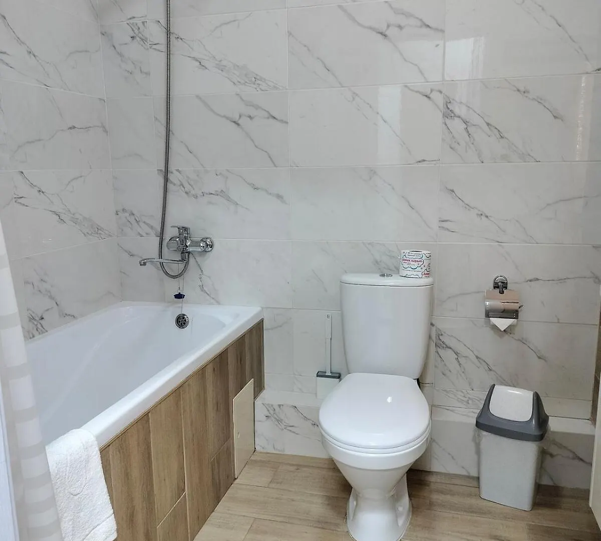 A Comfortable Apartment In The Center 아스타나 0*,